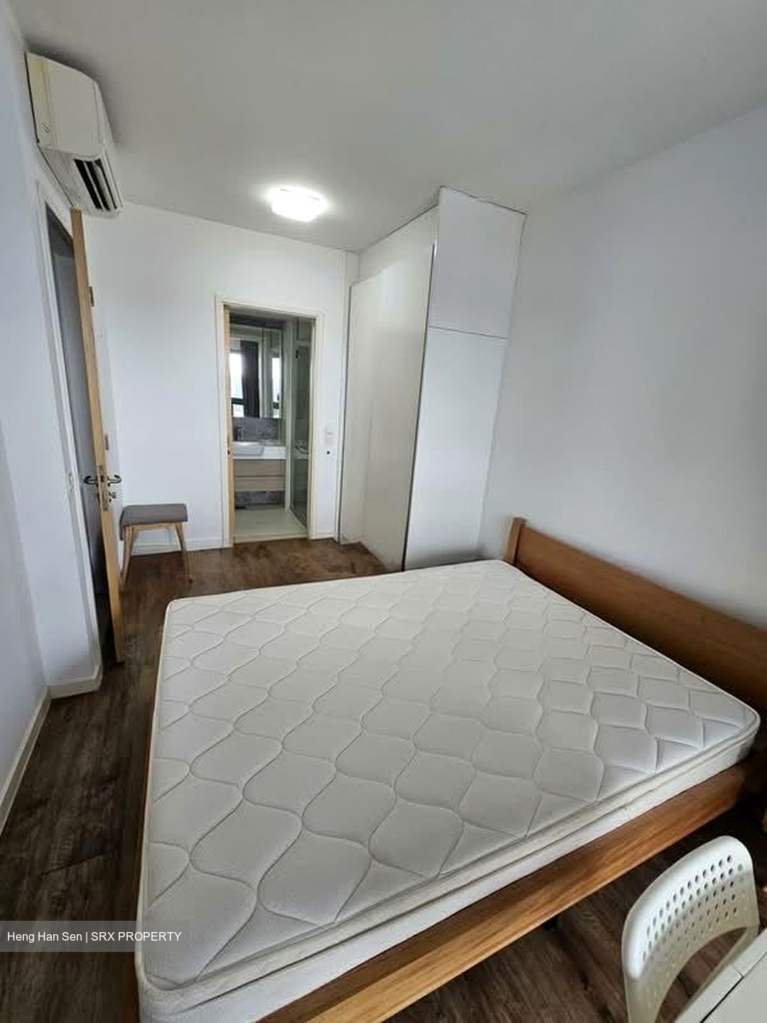 The Lakefront Residences (D22), Condominium #557955491